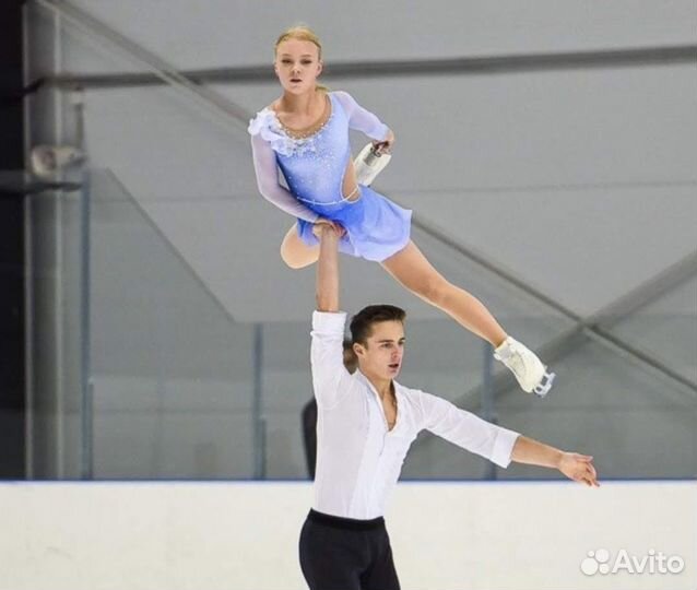 Тренер по фигурному катанию