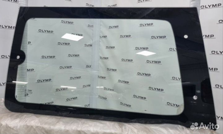 Стекло боковое правое Toyota Town Ace Noah SR50G