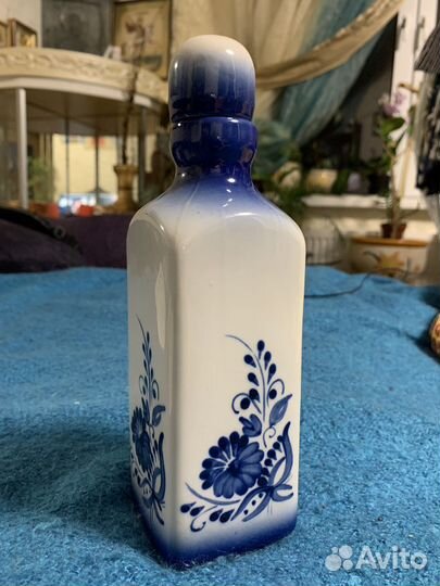 Бутылка гжель