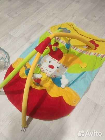 Развивающий коврик