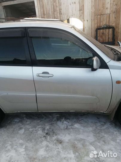 Toyota RAV4 1.8 AT, 2001, 150 000 км