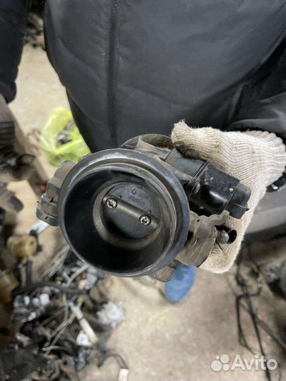 Дроссельная заслонка Renault logan 1