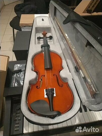 Скрипки, новые, данная 3/4