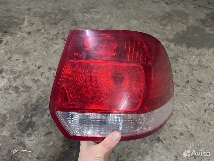 Задний правый фонарь Фольксваген гольф 6 универсал