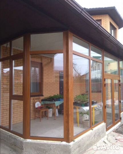 Rehau. Пластиковые окна, остекление входной группы