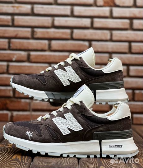 New Balance 1300