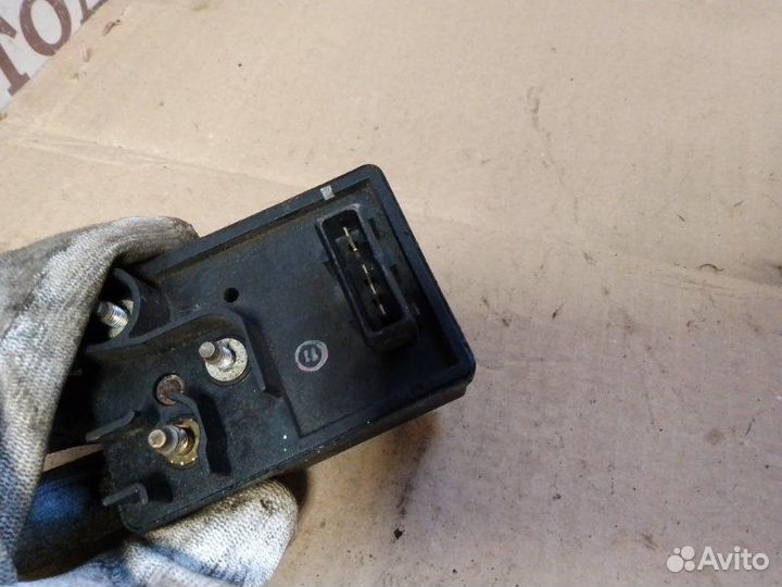 Реле свечей накала Peugeot 605