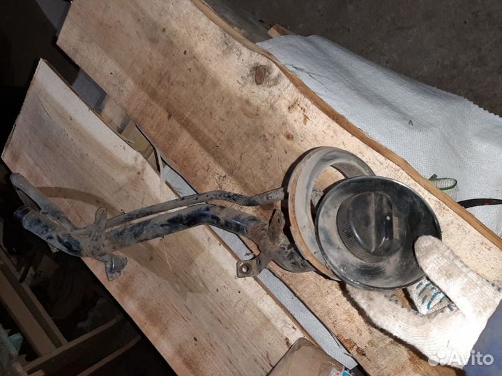 Горловина топливного бака Nissan Micra 2001