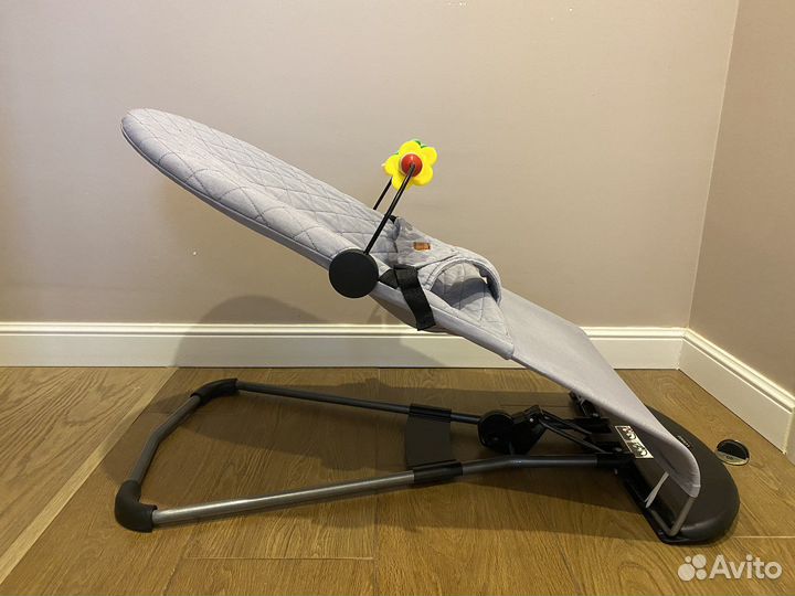 Детский шезлонг или баунсер