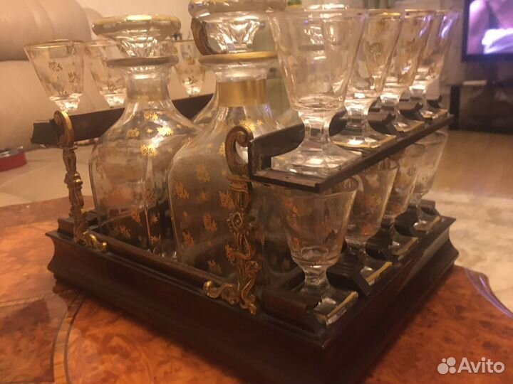 Антикварный набор стеклянной посуды