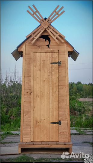 Уличный туалет деревянный HAT117