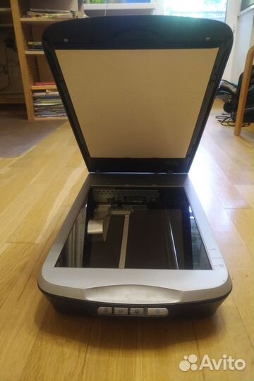 Сканер Epson V500 б/у