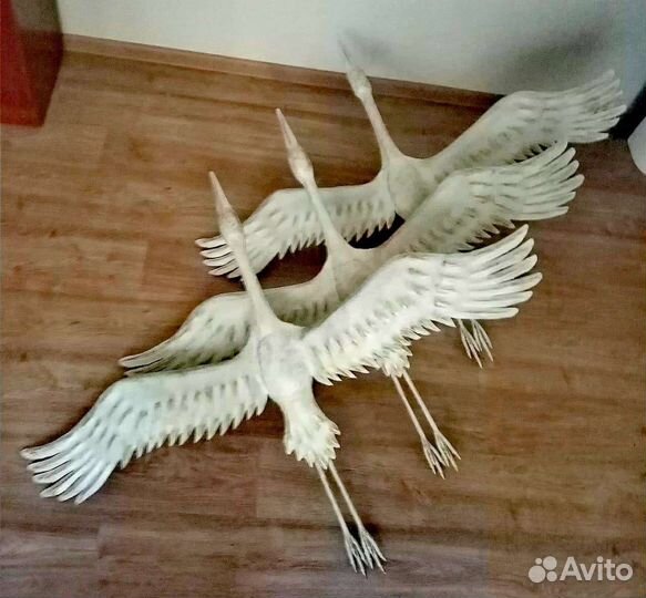 Стая белых журавлей-скульптурная композиция