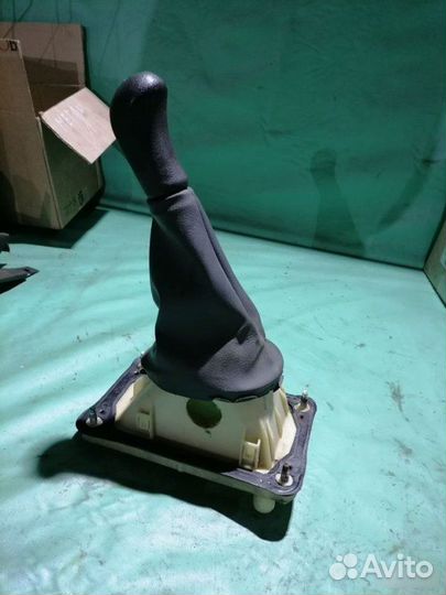 Селектор кпп Renault Logan