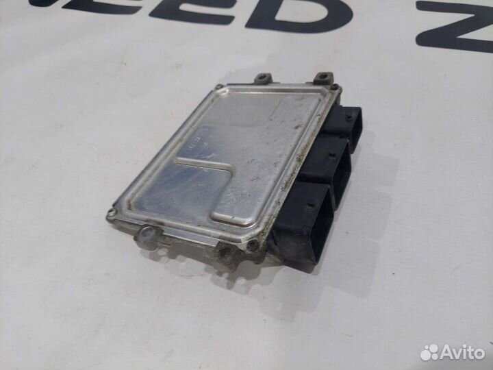 Блок управления двигателем Peugeot 301