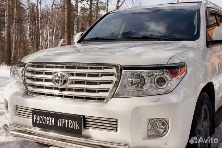 Реснички на тойота ленд крузер 200