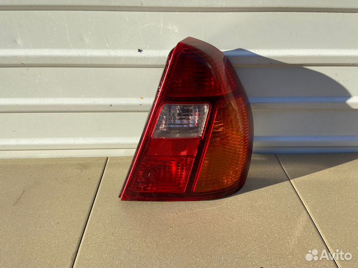 Фонарь задний правый Renault Symbol