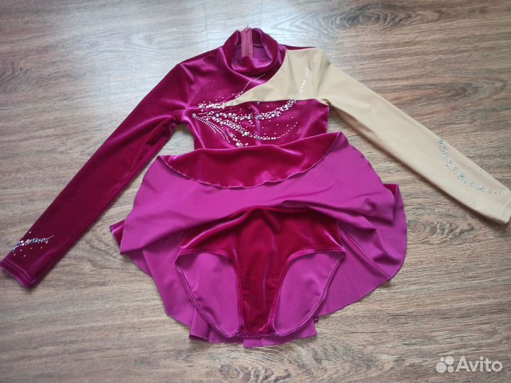 Костюм для фигурного катания 128