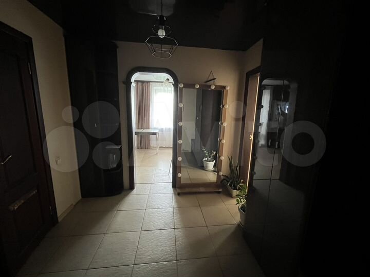 2-к. квартира, 50 м², 1/4 эт.