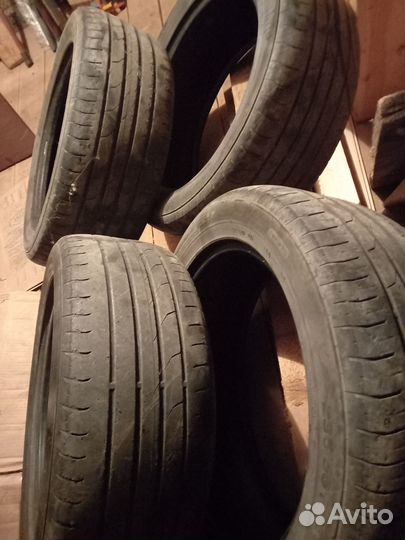 Continental ContiPremiumContact 2 235/50 R18