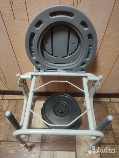 Кресло туалет для инвалидов