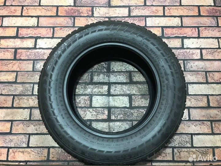 Nokian Tyres Hakkapeliitta 7 SUV 235/65 R17 108T