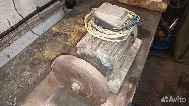 Электродвигатель