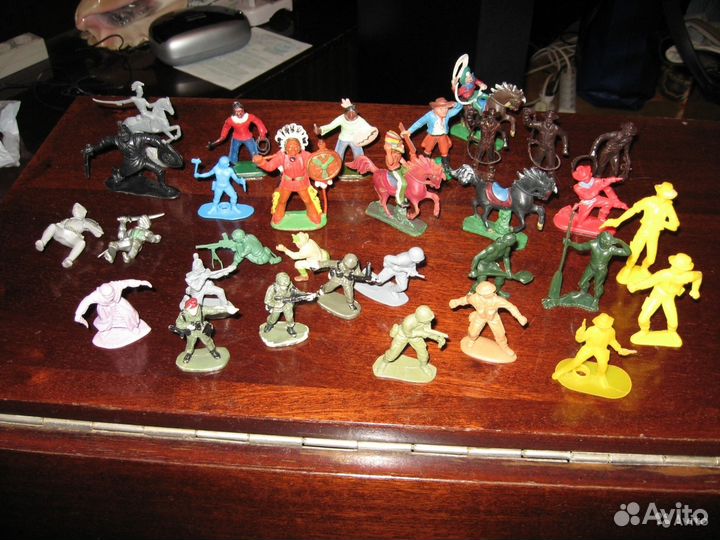 Рыцари, викинги, индейцы, ковбои, пираты, немцы