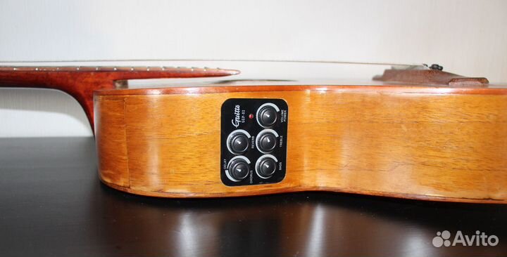 Гитара семиструнная трансакустическая