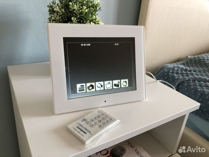 Цифровая фоторамка Digma