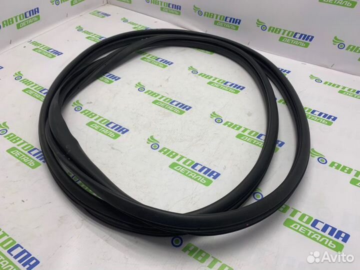 Уплотнитель кузова двери передний Mazda Cx-30