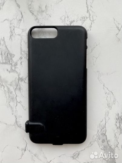 Чехол на iPhone