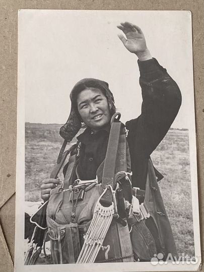 Парашютистка из СССР, Алма-Ата 1959, фотография