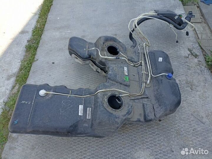 Бак топливный Volkswagen Touareg 7L AXQ 2006