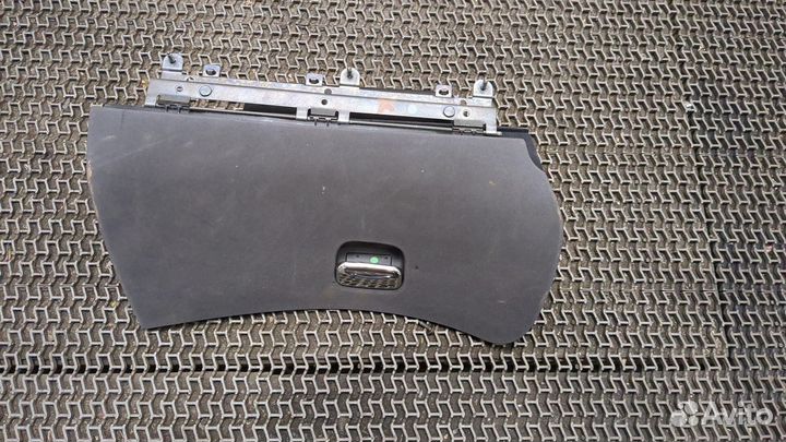 Бардачок Alfa Romeo 147, 2000