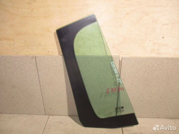 Стекло двери З/Л (форточка) Opel Zafira C