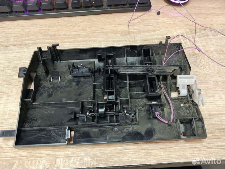 Затвор лазера RM2-6755 HP M609