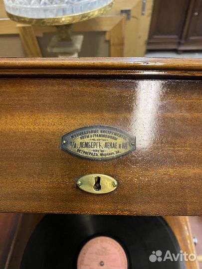 Русский старинный кабинетный граммофон до 1917