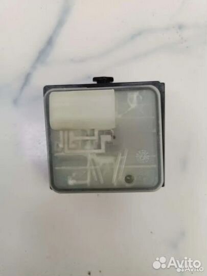 Активатор лючка бензобака Mercedes GLE V167