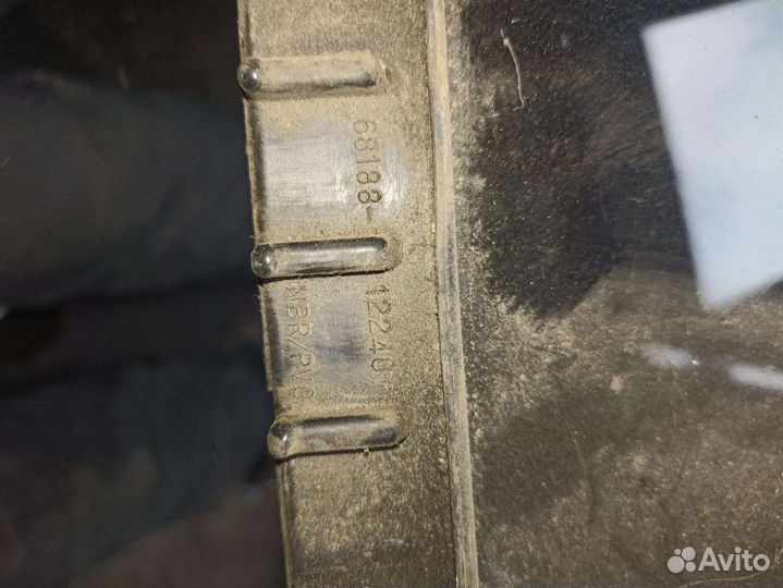 Форточка задней правой двери Toyota Corolla AE100