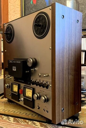 Катушечный магнитофон Akai GX-600D