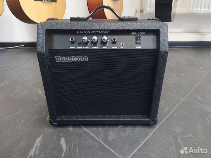 Bosstone GA-15W Black — комбоусилитель, 15Вт