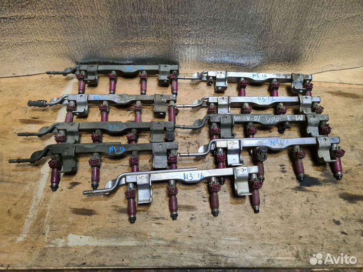 Топливная рампа с форсунками Mazda 3 BK 1.6