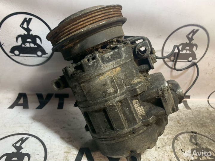 Компрессор кондиционера Фольксваген Пассат Б5