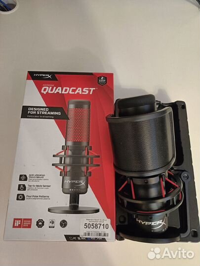 Микрофон HyperX QuadCast с кронштейном