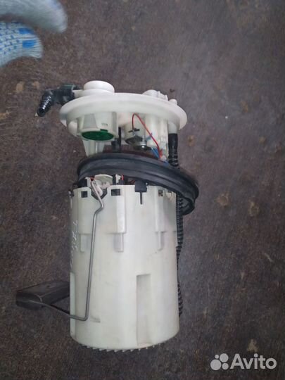 Бензонасос toyota avensis