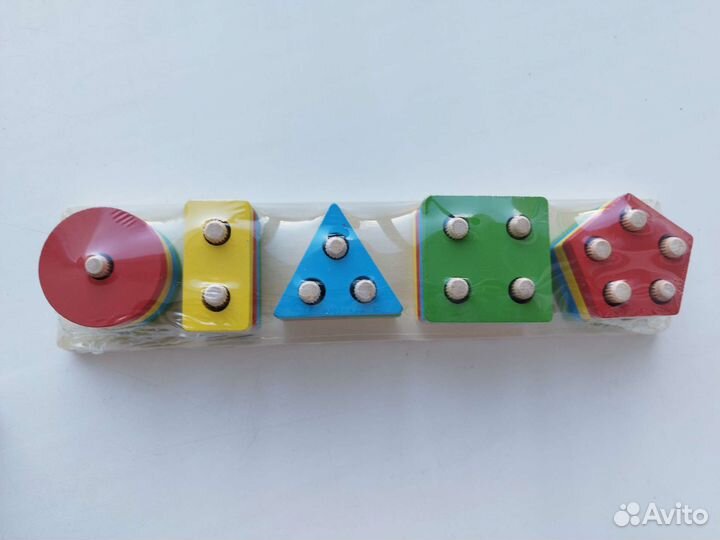 Развивающий деревянный сортер