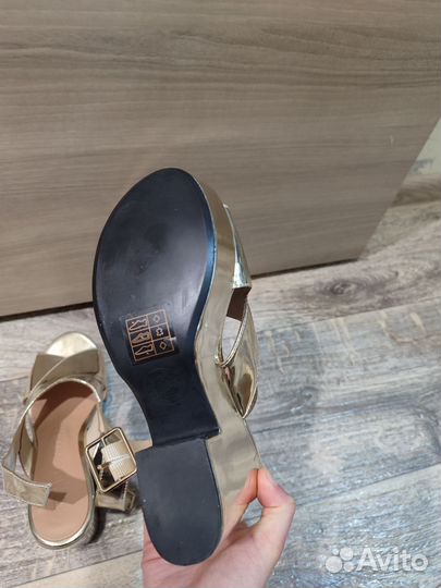 Босоножки bimba y lola 34 35