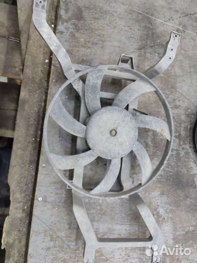 Диффузор (вентилятор) радиатора Renault Logan 1