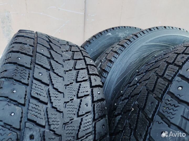 Toyo Open Country I/T 215/65 R16 98T